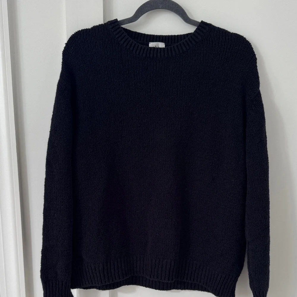 Almada Black Pullover Sweater Size XS - Picture 2 of 9